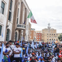 Kolu kesilince ölüme terk edilen işçi için yürüyüş