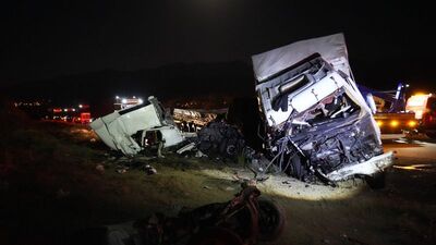 Niğde'de zincirleme kaza! Ölü ve yaralılar var