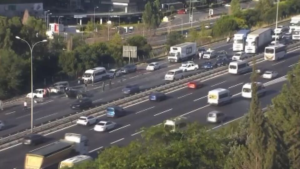 TEM'de zincirleme kaza! Yaralılar var!