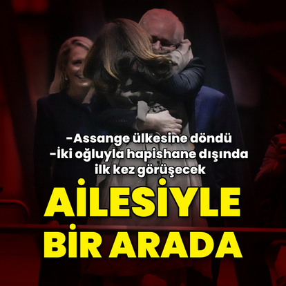 Assange ailesiyle yeniden bir arada