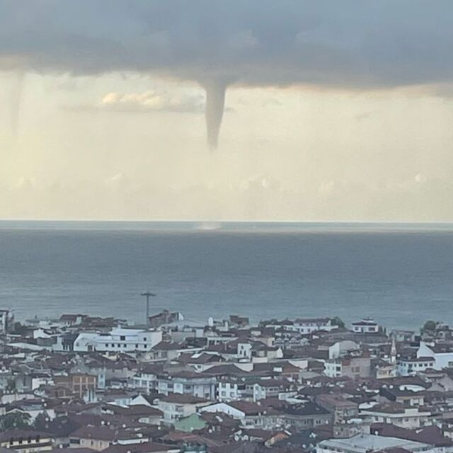 Ordu'da dev hortum böyle görüntülendi!