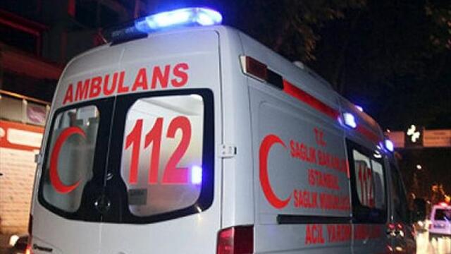 Milli maçı izlerken parmağı koptu