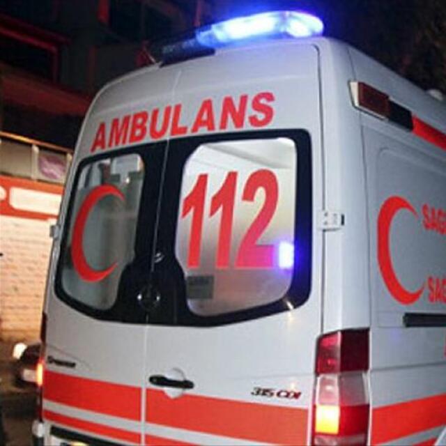 Milli maçı izlerken parmağı koptu