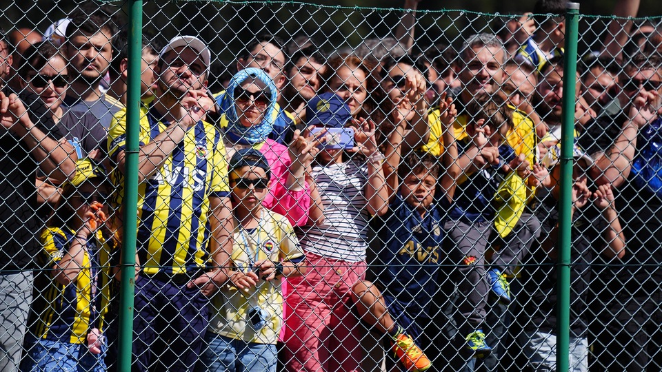 Fenerbahçe'den taraftara açık antrenman