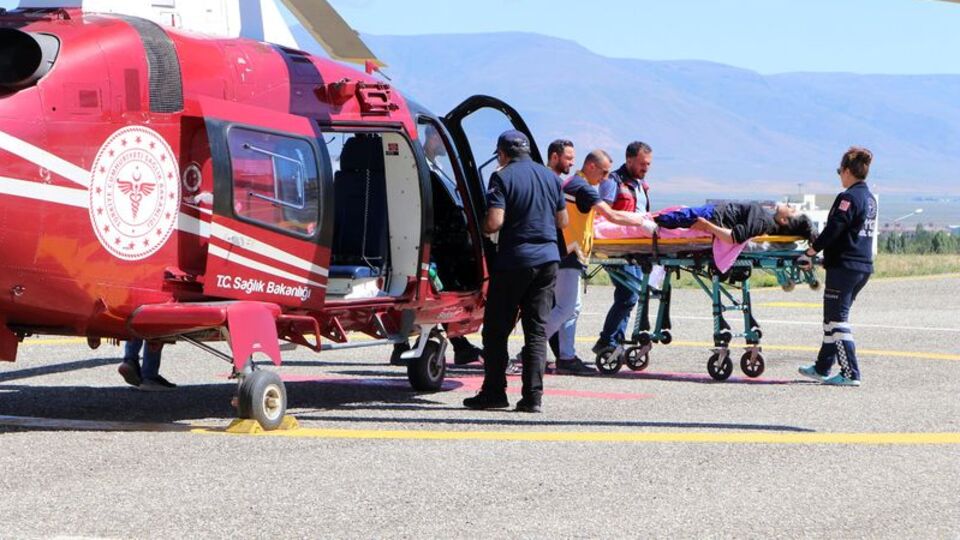 Evlerinin bahçesinde baba kızı vurdular! Zanlılar en yakınları!