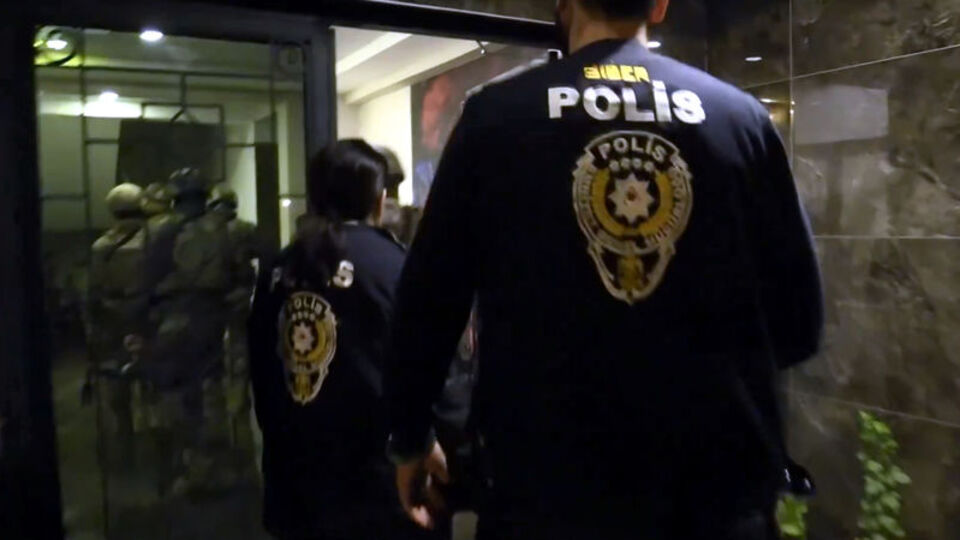21 milyar TL'lik operasyonda 97 gözaltı!