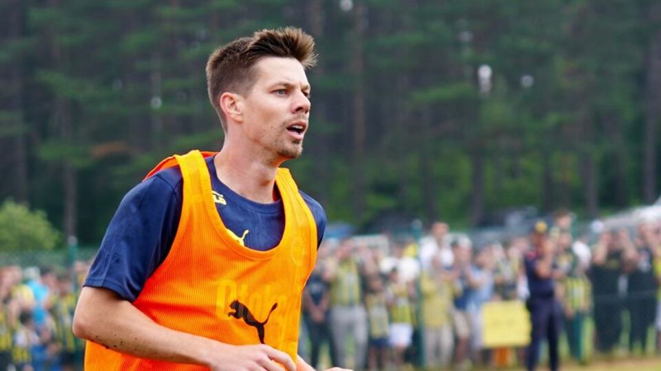 Göztepe'den Fenerbahçelilere kanca