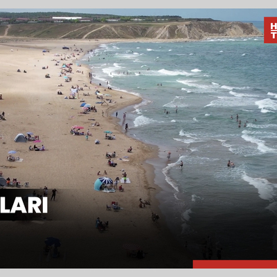 Halk plajları doldu, 'beach'lerde şezlonglar boş kaldı