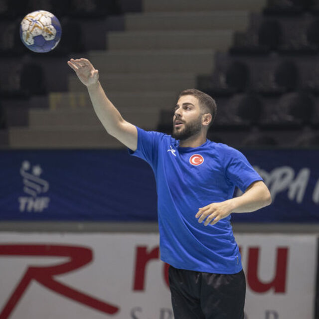 Kaptan elemeleri değerlendirdi