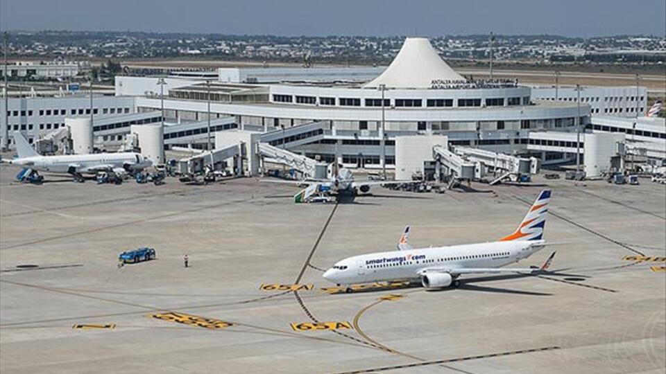 İsrail uçağı acil iniş yaptı