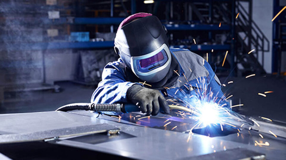 İmalat PMI Haziran'da 47.9'a geriledi