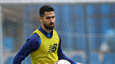 Göztepe, Emre Akbaba ile ilgileniyor