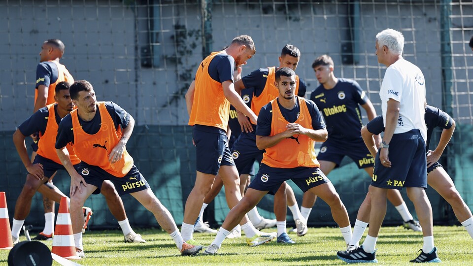 Fenerbahçe'de hazırlıklar sürüyor