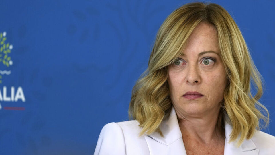 'Ben açıkçası sağı tercih ediyorum'