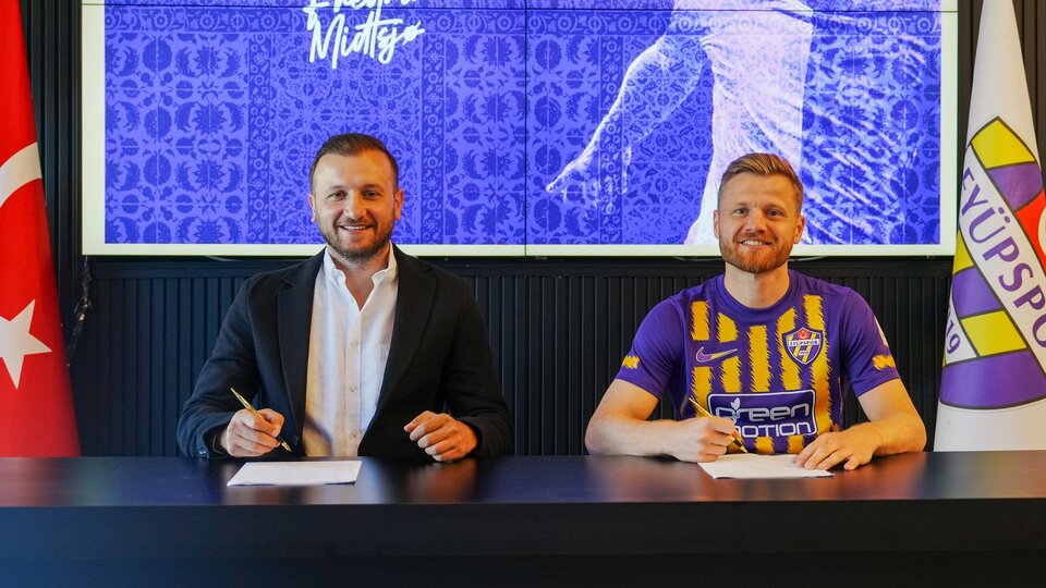 Eyüpspor, Midtsjö'yü duyurdu!