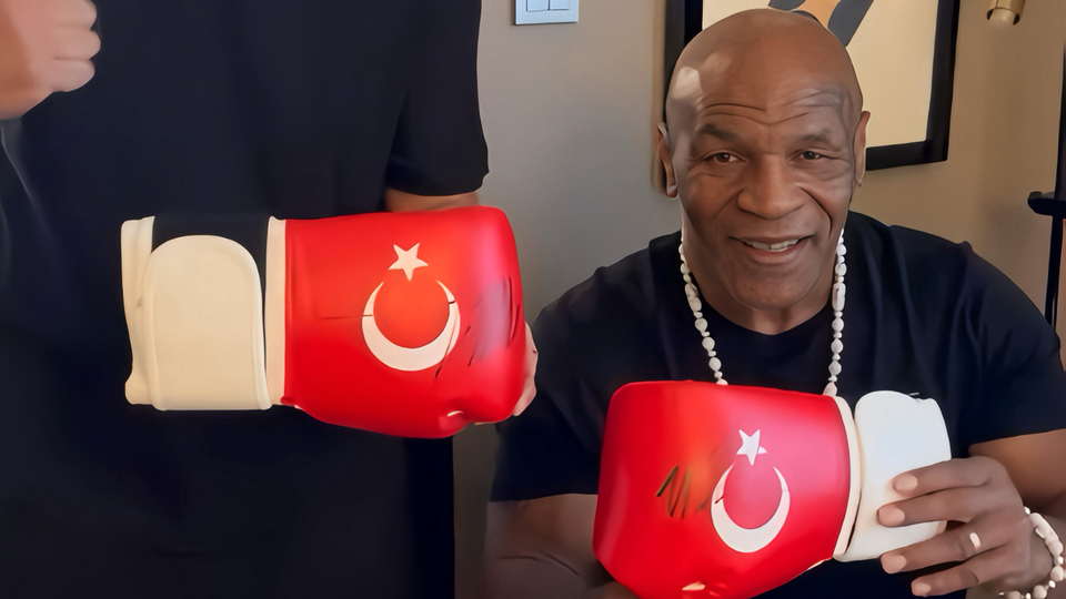 Mike Tyson'dan A Milli Takım'a destek!