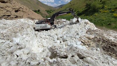 Yayla yolunda karla mücadele