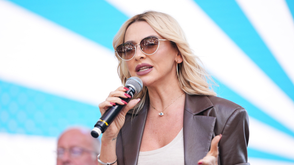 Hadise'den açıklama