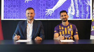 Emre Akbaba resmen Eyüpspor'da!