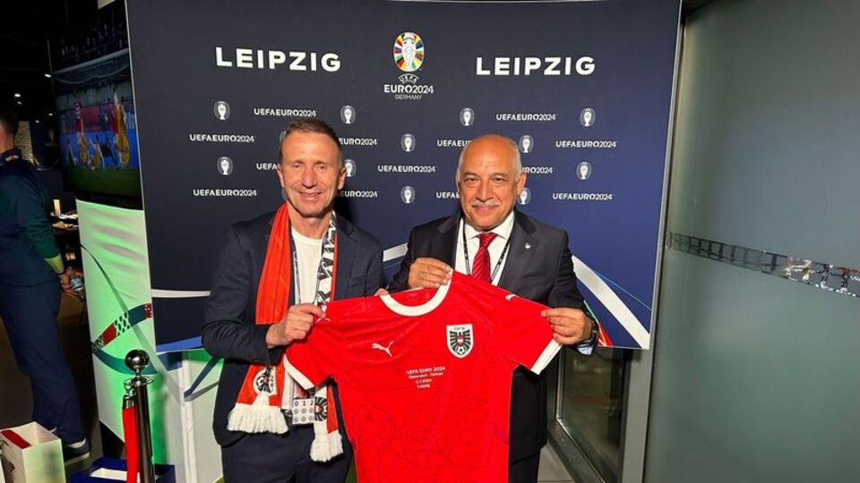 Büyükekşi ile Mitterdorfer bir arada!