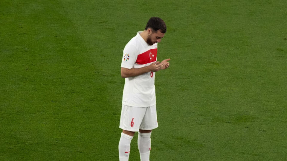 Orkun Kökçü cezalı duruma düştü