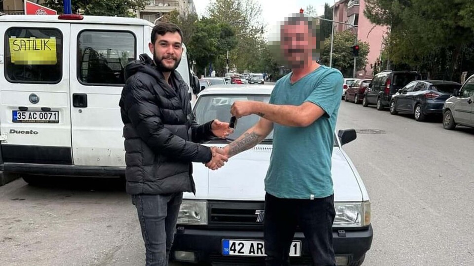 Satın aldığı otomobil başını yaktı: Hem araç ve parasından hem de işinden oldu