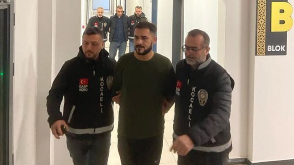 Oğlunu öldüren kişiden şikayetçi olmadılar! Can alan şaka!