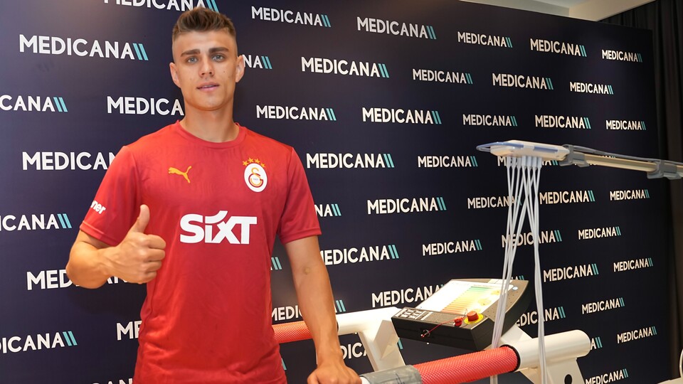 G.Saraylı futbolcular kontrolden geçti