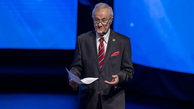 Orhan Ayhan, Guinness Rekorlar Kitabına girdi