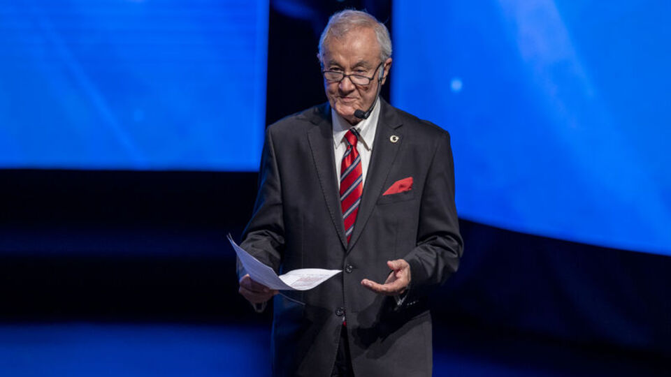 Orhan Ayhan, Guinness Rekorlar Kitabına girdi