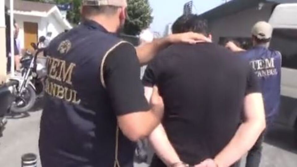 FETÖ'ye 'Kıskaç-20' operasyonu: İstanbul'da 6 tutuklama