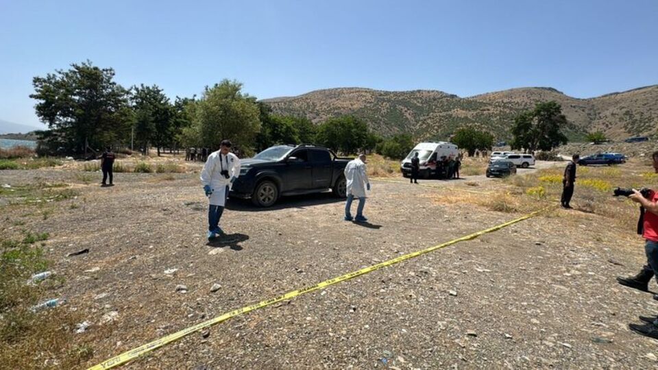 Kayıp olarak aranıyordu! Araçta ölü bulundular