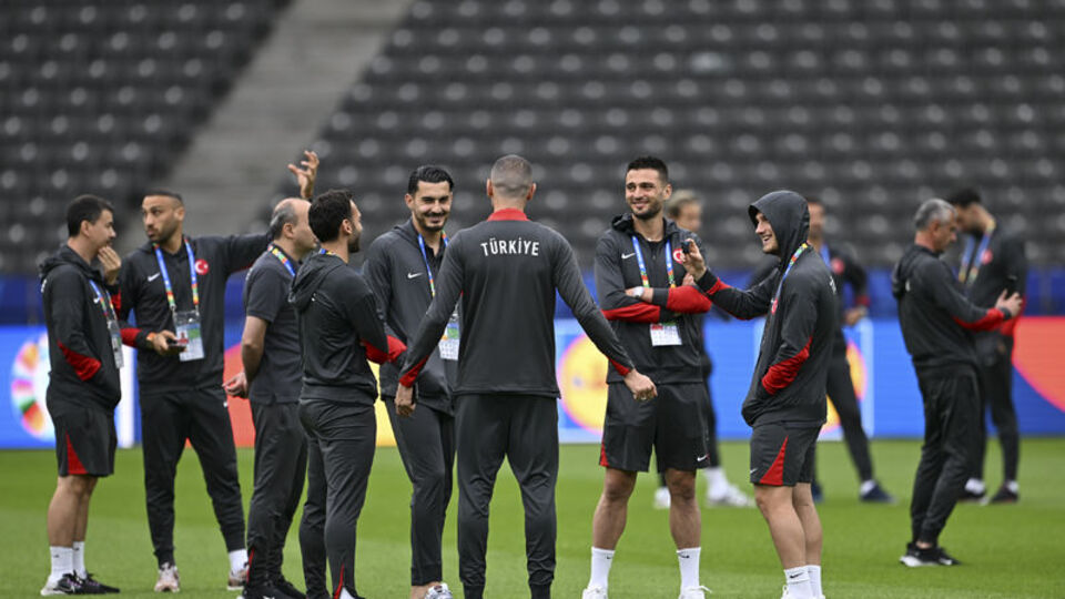 A Milliler yürüyüş yaptı!