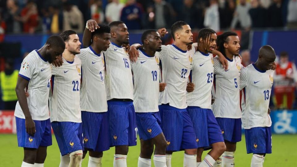 Fransa yarı finalde!