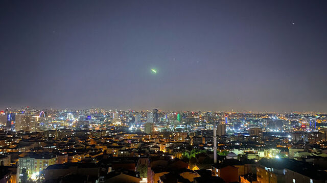 Gökyüzündeki cisim meteor muydu? Uzman isim açıkladı