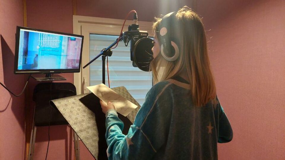 Yapay zeka seslendirme sanatının sonunu mu getirecek?