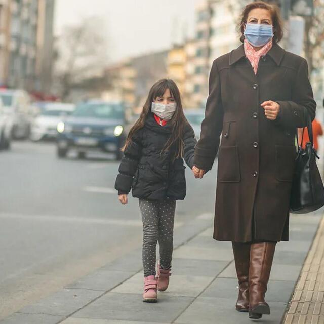 Hava kirliliği, kız çocuklarının erken adet görme riskini artırıyor