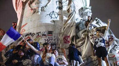 Fransa seçimleri: Aşırı sağı bir kez daha reddeden ülkeyi ne bekliyor?