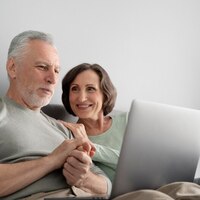 Emeklilere özel yeni web sitesi açıldı!