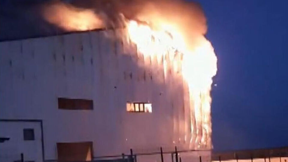 Silivri'de fabrika yangını