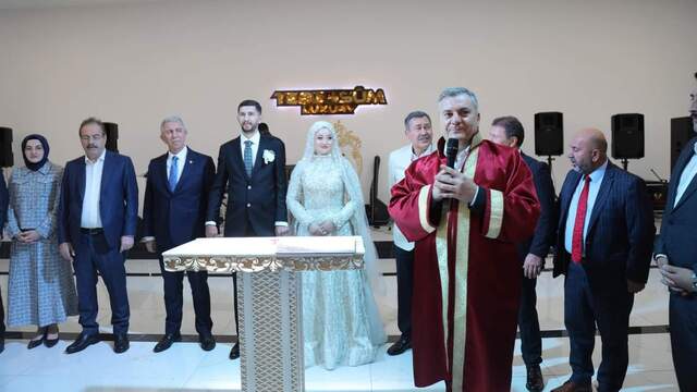 Yıllar sonra aynı karedeler