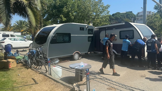 Maltepe sahilindeki karavanlar kaldırıldı