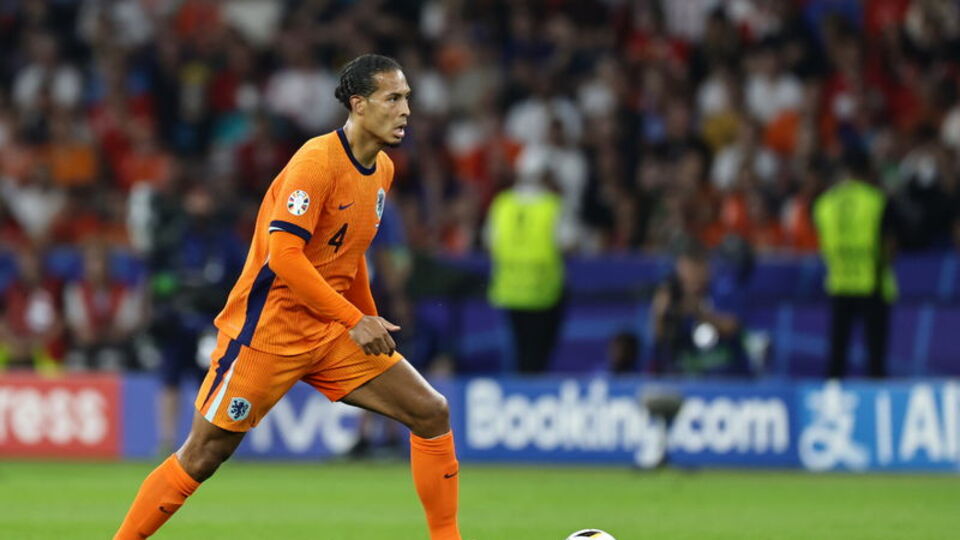 Van Dijk'tan hakeme tepki!