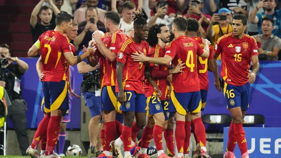 50 maç tamamlandı, gözler artık finalde!