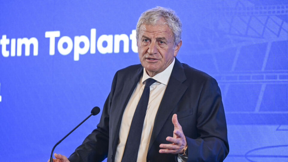 Servet Yardımcı adaylıktan çekildi!