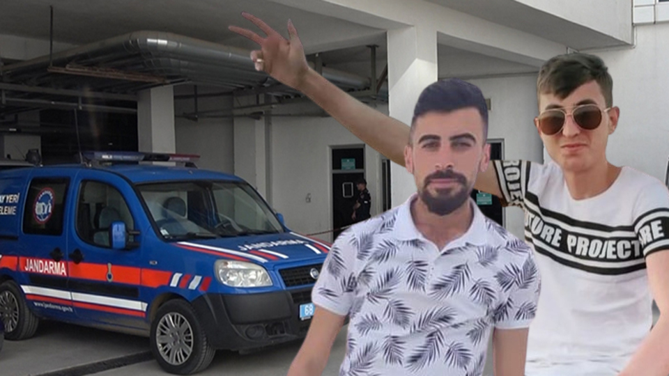 Otomobil motosiklete çarptı: 2 ölü