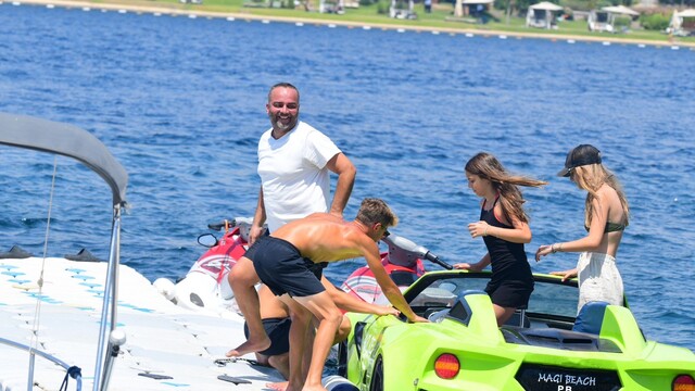 Jetcar keyfi yaptılar