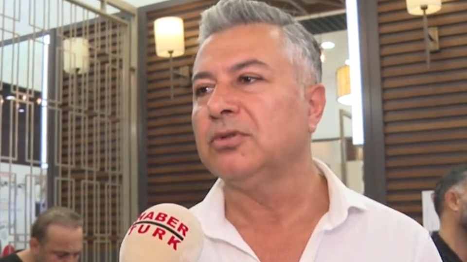 Kuaför ve berberlerden pazar günü kapama kararına tepkiler