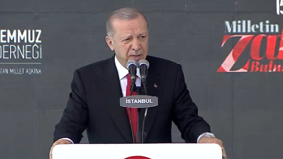 Cumhurbaşkanı Erdoğan, 15 Temmuz Şehitler Köprüsü'nde