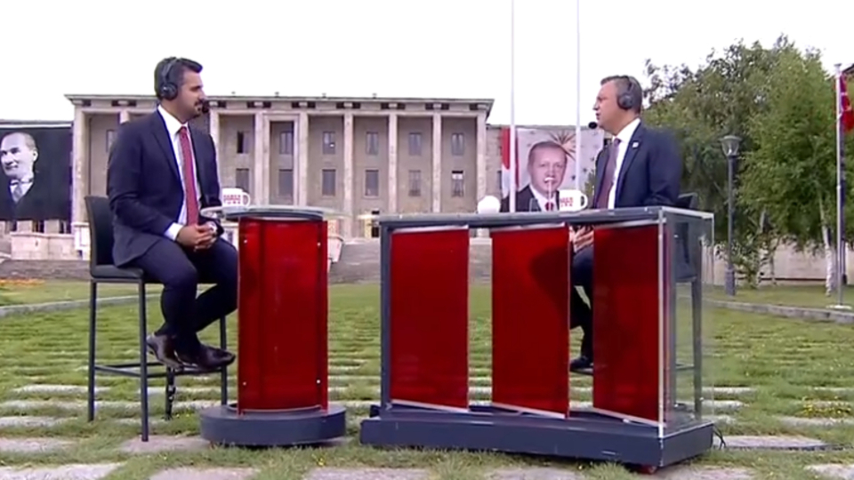 "Meclis'e helikopterle inmeye çalıştılar"